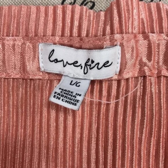 LOVE,FIRE PLEATED SKIRT - Picture 3 of 6